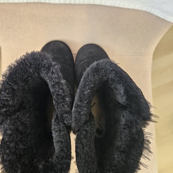 BearPaw Women's Black Winter Boots - Picture 4 of 4